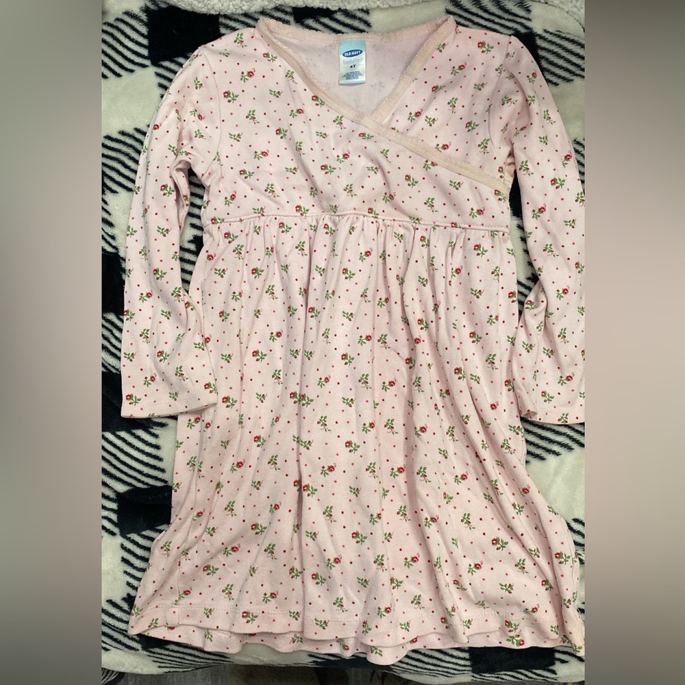 Old Navy Kids Dress in Pink with Floral Design
